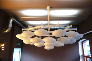 Imponente grande lampadario a nuvola Mid-Century Modern dalla Milchhalle di Vienna