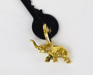 Elefante Mid-Century de Carl Auböck, llavero de latón hecho a mano