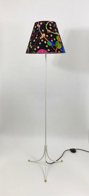 Lampadaire tripode blanc en laiton Josef Frank x J.T. Kalmar (Haus & Garten) #2057