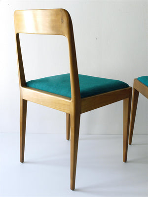 Vier Carl Auböck Mid-Century Nussbaum-Stühle A7, Wien, Österreich