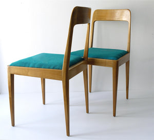Vier Carl Auböck Mid-Century Nussbaum-Stühle A7, Wien, Österreich