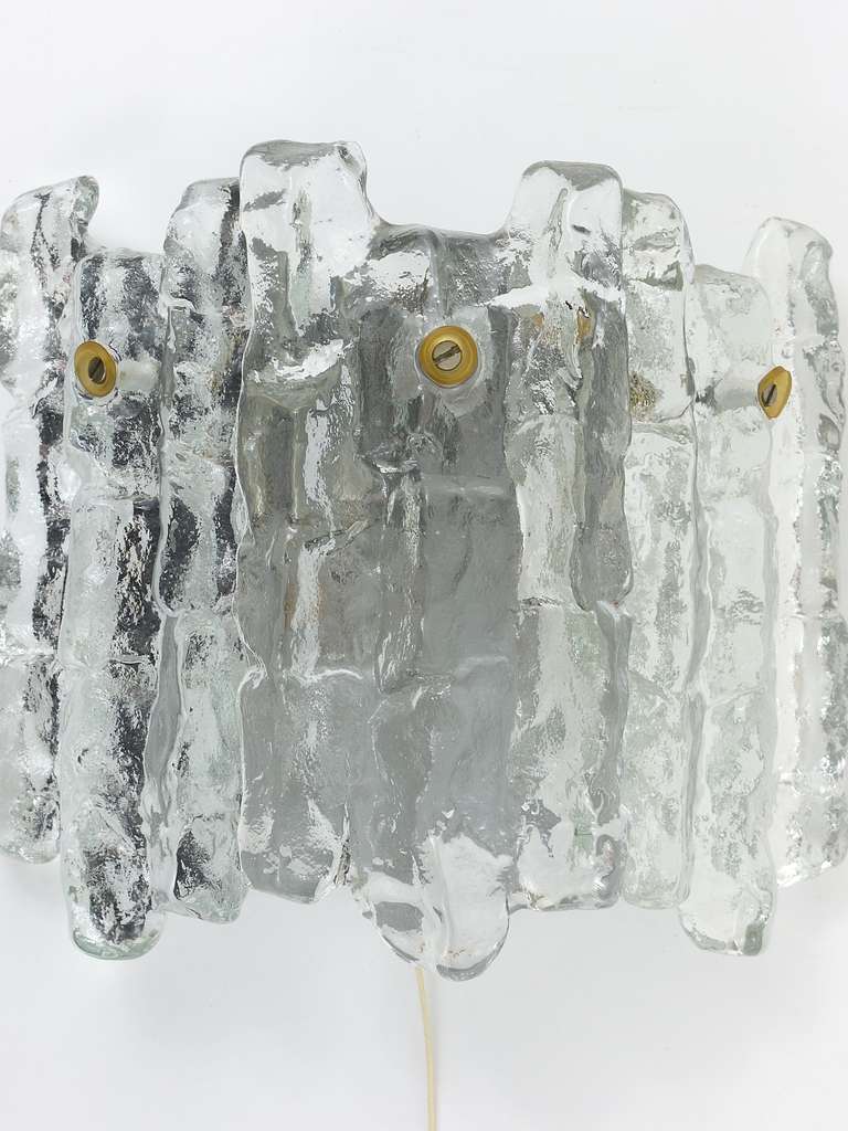 Applique murale J.T. Kalmar Soria en verre glacé, Mid-Century, Autriche, années 1970