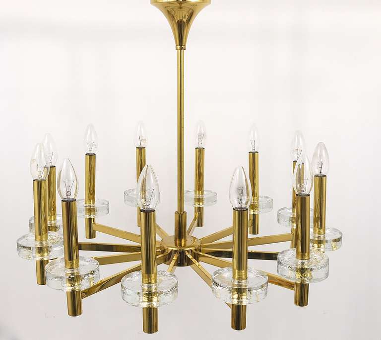 Lustre à disques en laiton et verre dans le style de Gaetano Sciolari, Mid-Century, Italie, années 1970