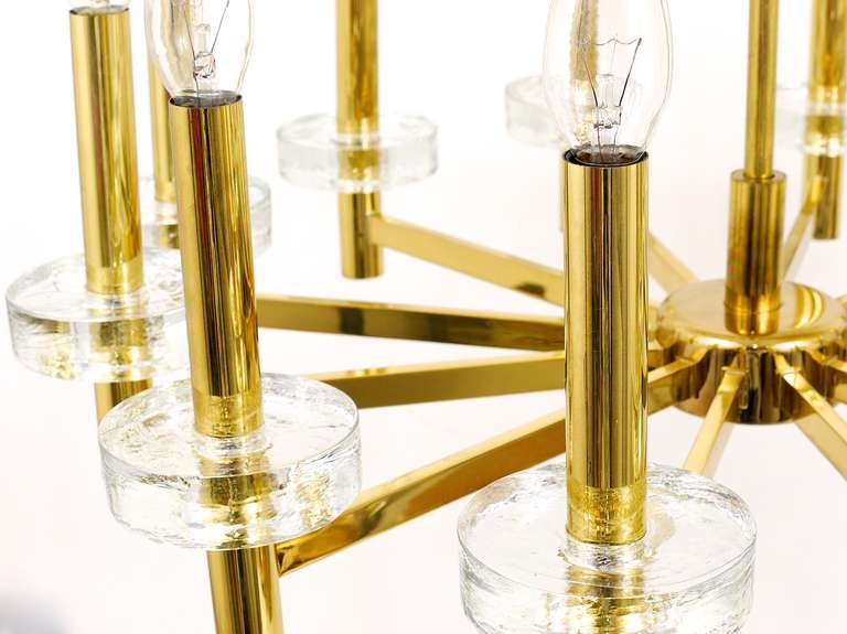 Lustre à disques en laiton et verre dans le style de Gaetano Sciolari, Mid-Century, Italie, années 1970