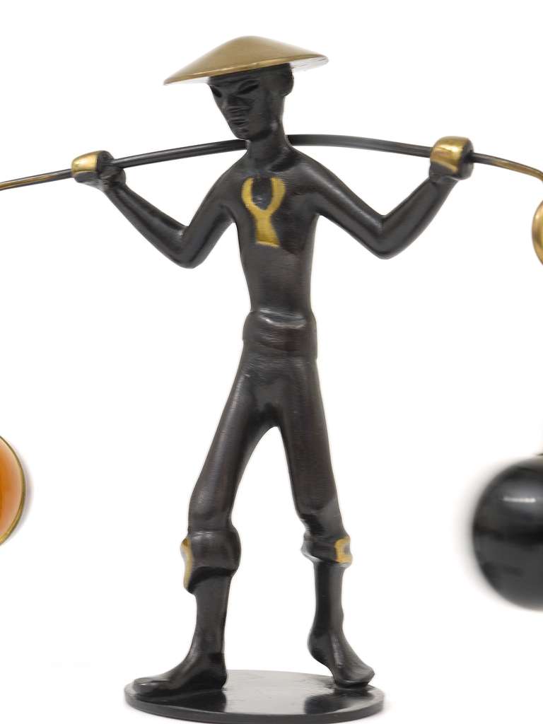 Set salières et poivrières en laiton avec support figurine asiatique par Rohac, Autriche, années 1950