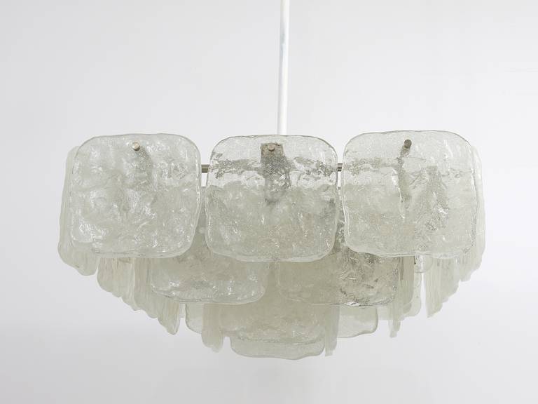 Grand lustre carré J.T. Kalmar à panneaux de verre glacé dépoli, Autriche, années 1960