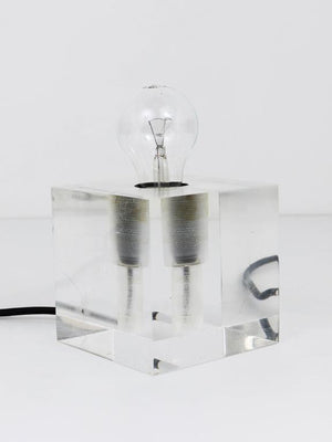 Lámpara de mesa o auxiliar cúbica de lucite, posmoderna, Italia