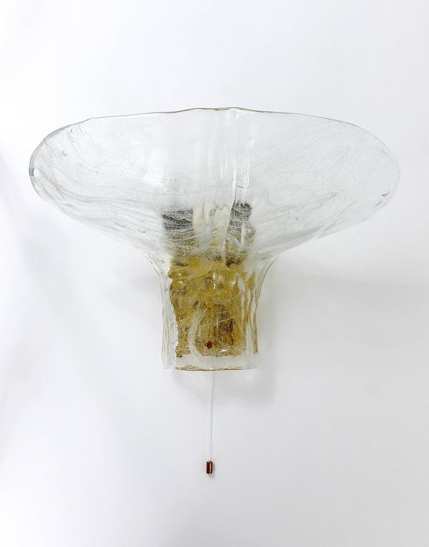 J.T. Kalmar Huge Brass & Melting Glass Petal Sconce, Mid-Century Austria, 1970s