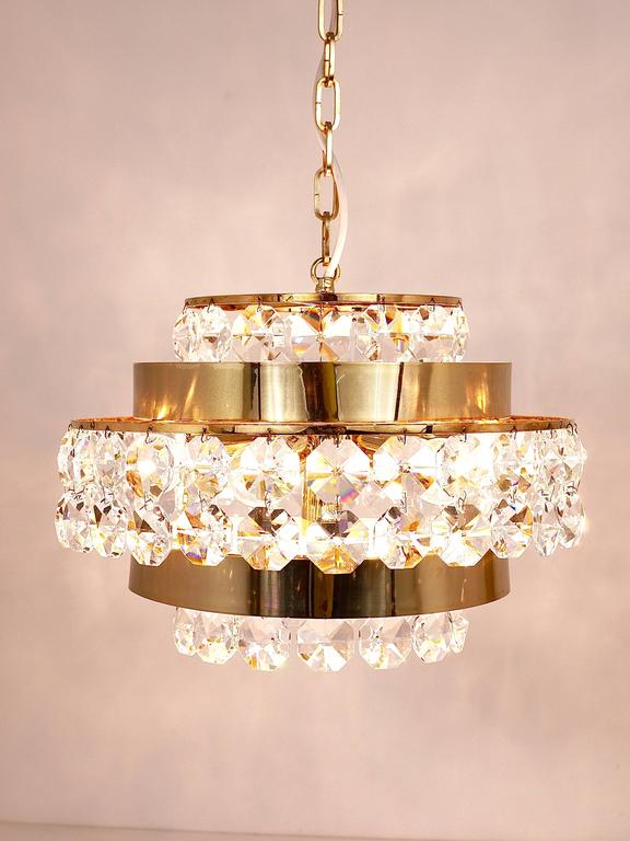 Bakalowits Vienna Gold-Plated Brass & Diamond Crystals Chandelier, Austria, 1970
