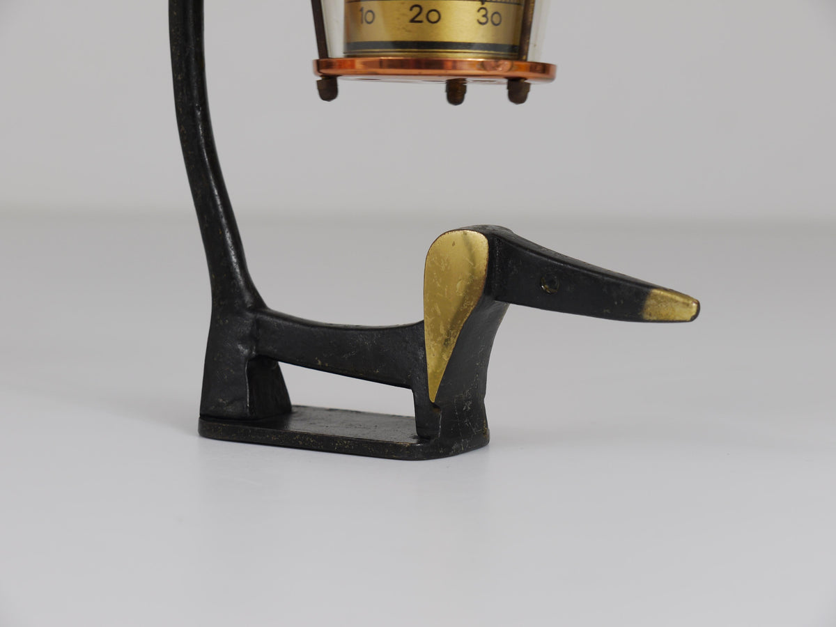 Statuetta di bassotto in ottone con termometro a lanterna di Walter Bosse, Baller, anni 1950