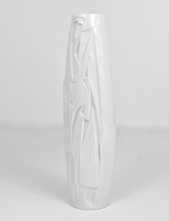 Cuno Fischer Rosenthal Studio-Linie White Relief Op Art Porcelain Vase, 1960s