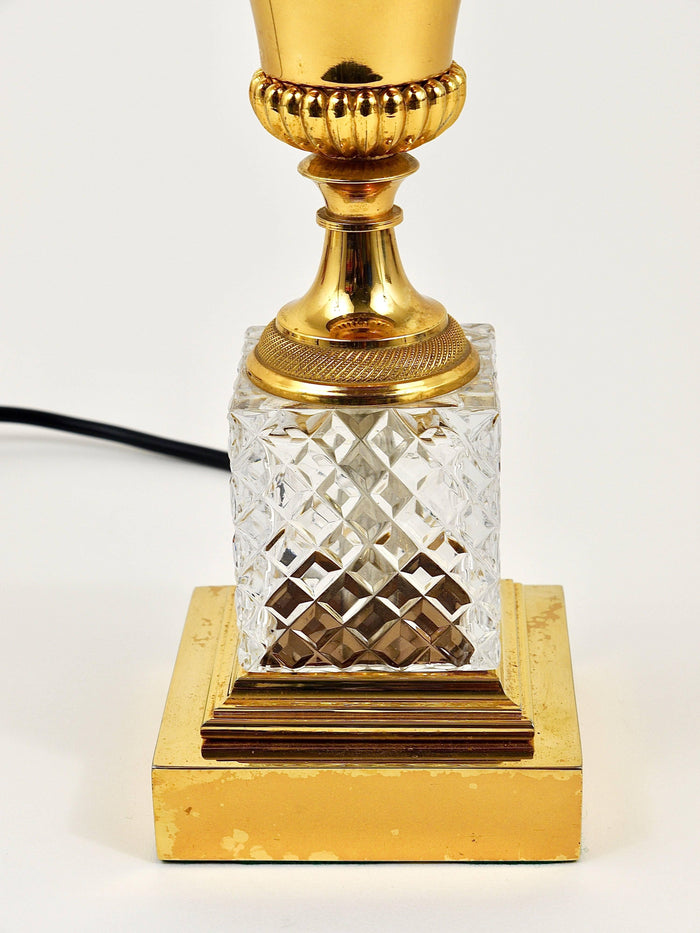 Hollywood Regency Pineapple Leaf Gilt Brass and Glass Table Lamp, France, 1970s