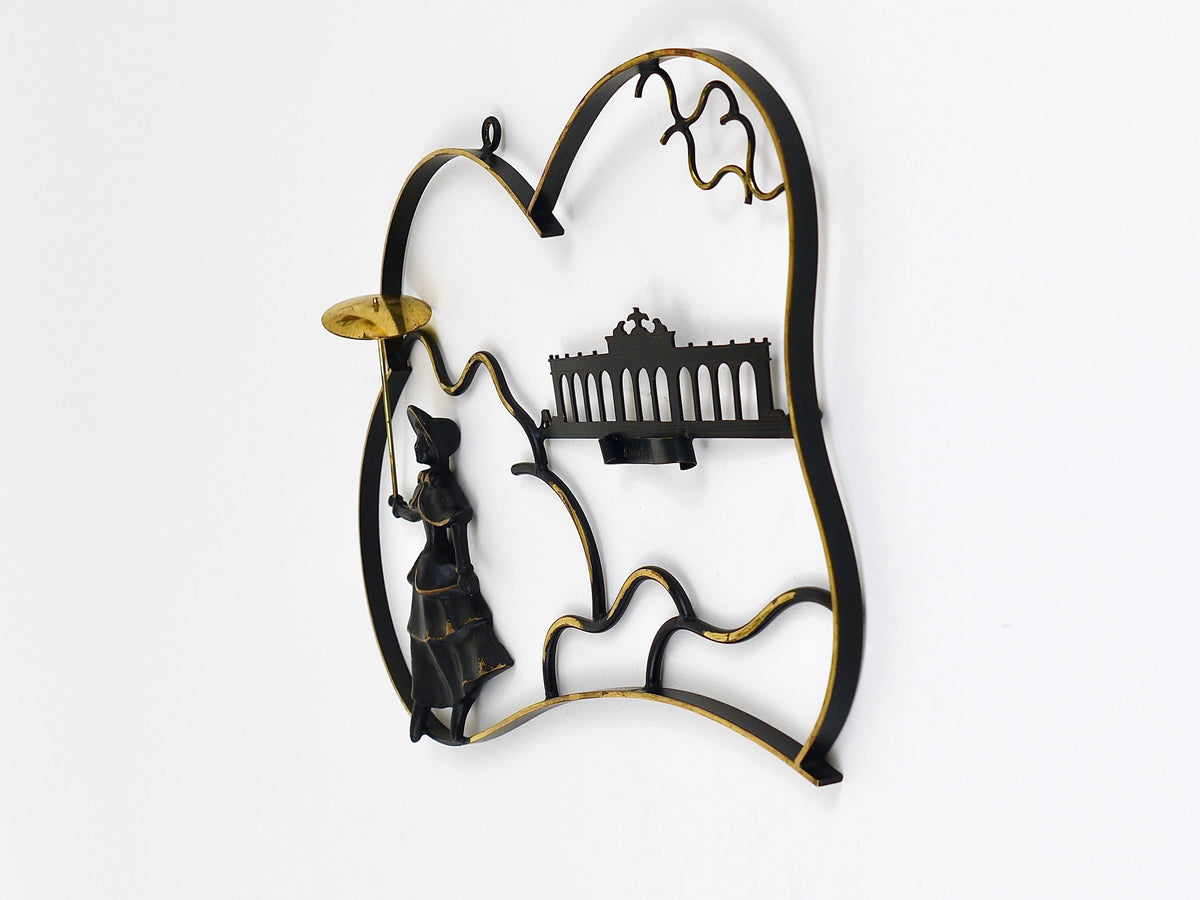 Scultura da parete Walter Bosse in ottone, donna in abito Biedermeier, Austria, anni 1950