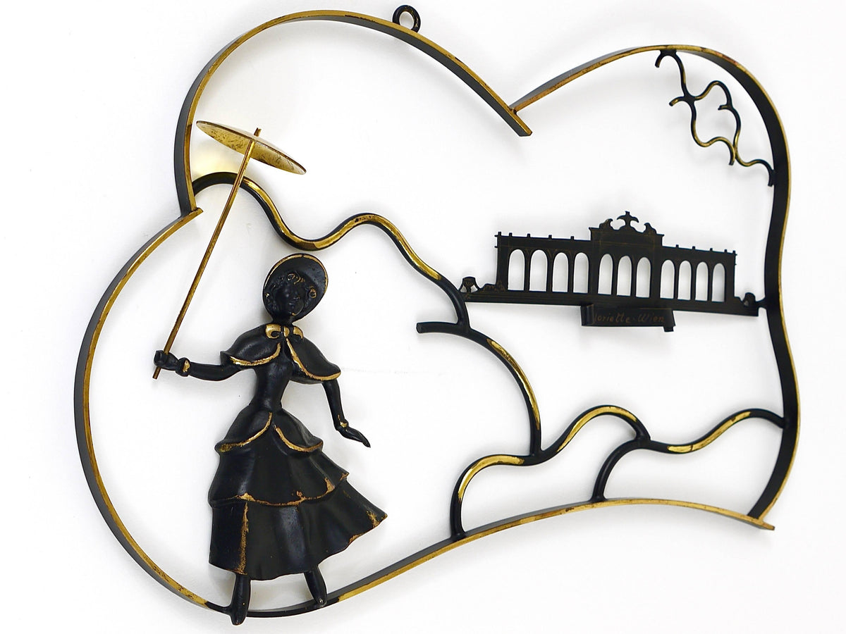 Scultura da parete Walter Bosse in ottone, donna in abito Biedermeier, Austria, anni 1950