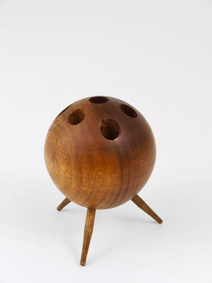Carl Aubock、ボールトライポッド キャンドルホルダー、ウォールナット、オーストリア、1950年代