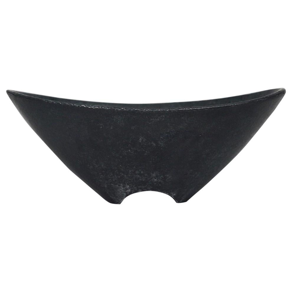 Cuenco o cenicero Carl Aubock Mid-Century de hierro fundido negro