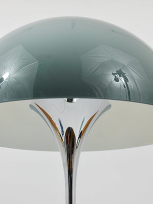Rara lámpara de mesa Panthella de Verner Panton en cromo con