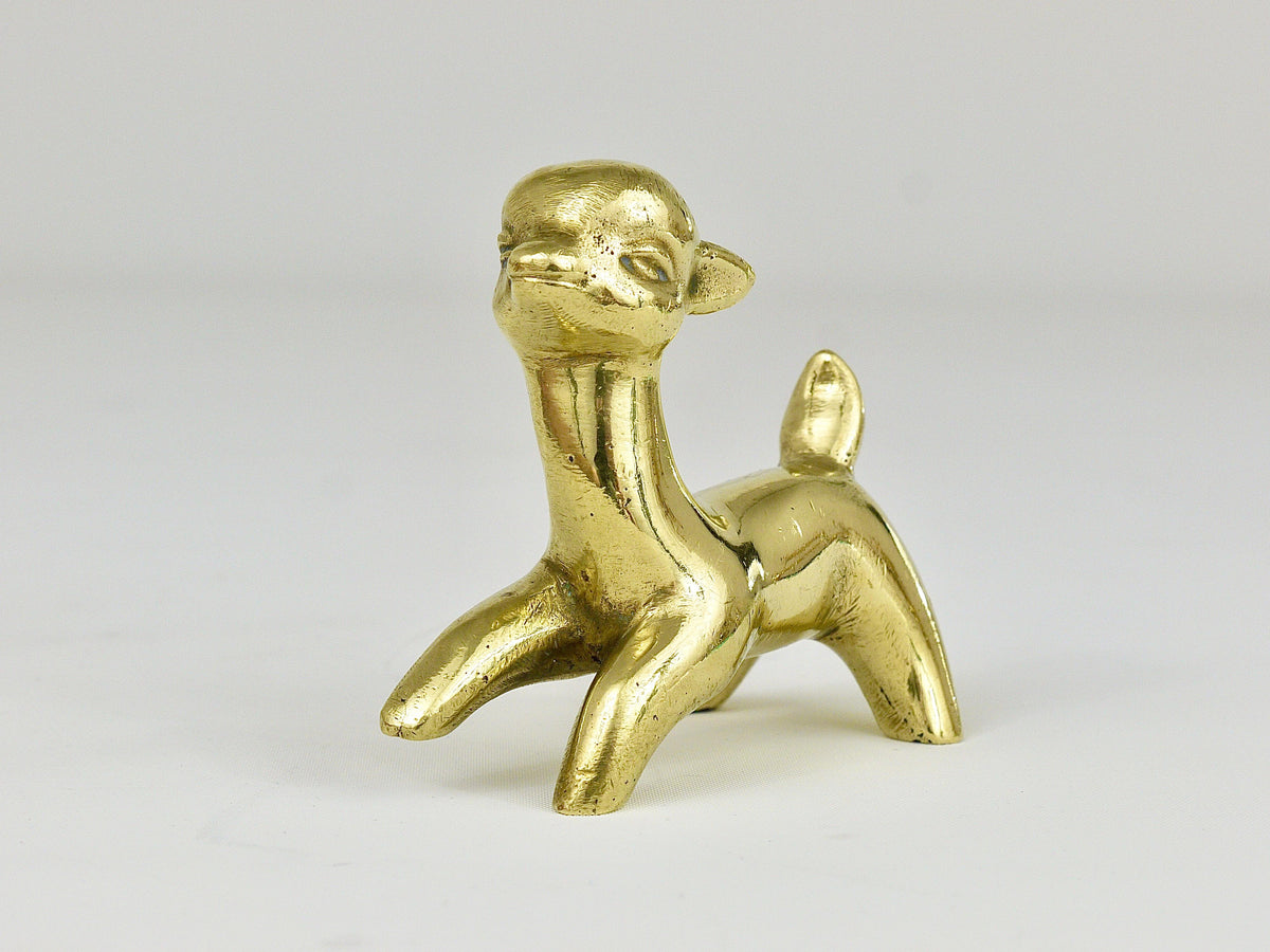 Statuetta Walter Bosse Mid-Century di cerbiatto in ottone, Herta Baller, Austria, anni 1950