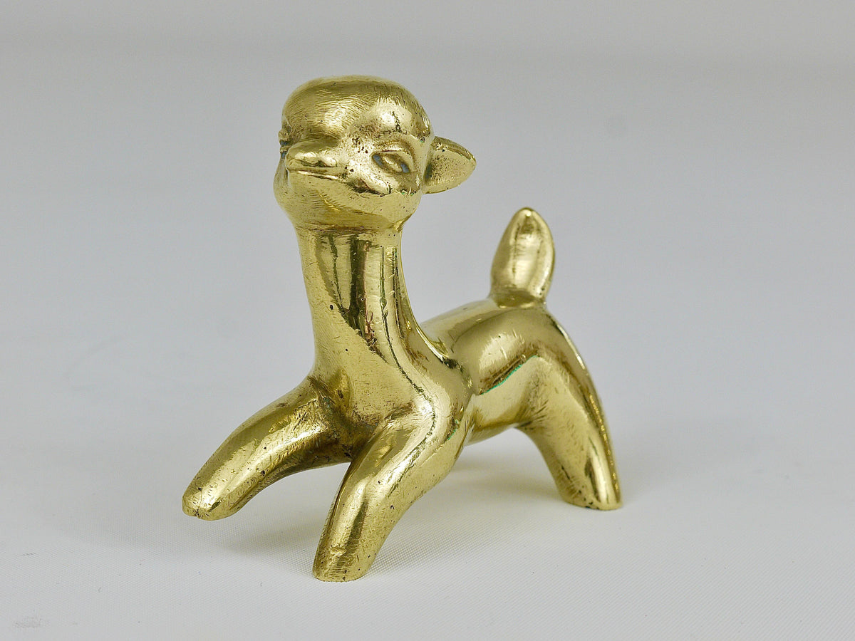 Statuetta Walter Bosse Mid-Century di cerbiatto in ottone, Herta Baller, Austria, anni 1950