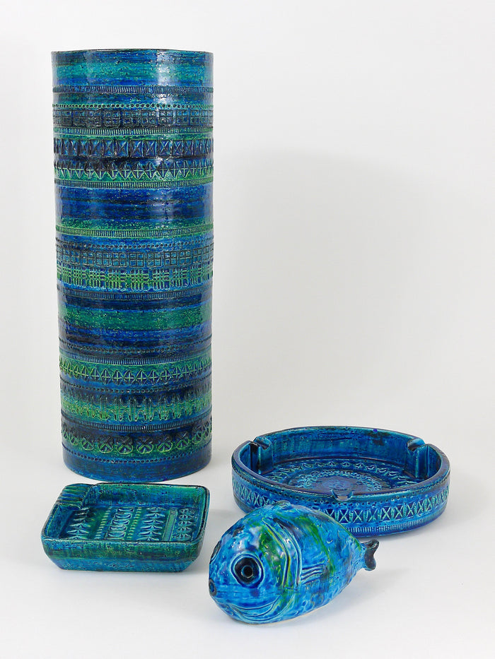 Aldo Londi Bitossi Very Large Round Rimini Blue Glazed Midcentury Ashtray, 1950s
