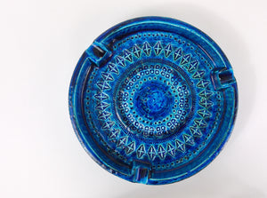 Aldo Londi Bitossi Very Large Round Rimini Blue Glazed Midcentury Ashtray, 1950s