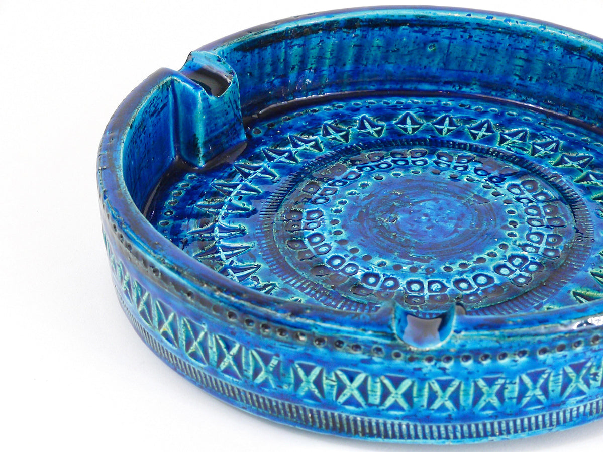 Posacenere rotondo Aldo Londi Bitossi molto grande, smaltato Rimini blue, Mid-Century, anni 1950