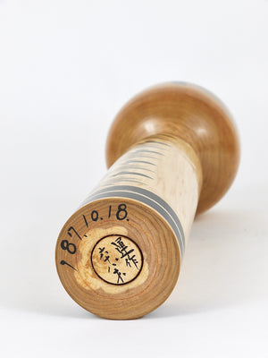 Dekorative Togatta-Kokeshi-Puppenskulptur aus Nordjapan, handbemalt