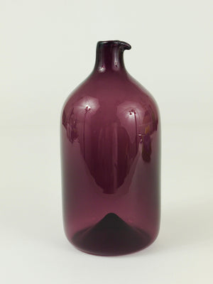 Signierte violette Timo Sarpaneva Pullo Vogel-Flaschenglasvase, Iittala, Finnland