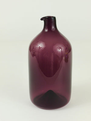 Signierte violette Timo Sarpaneva Pullo Vogel-Flaschenglasvase, Iittala, Finnland