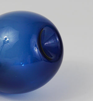 Signed Blue Timo Sarpaneva Pullo Bird Bottle Glass Vase, Iittala, Finland, 1950s