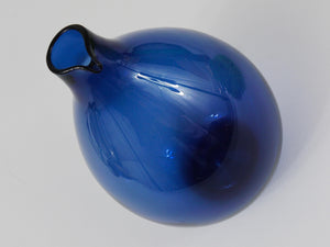Signed Blue Timo Sarpaneva Pullo Bird Bottle Glass Vase, Iittala, Finland, 1950s
