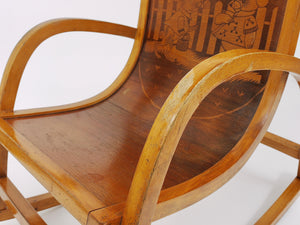 Mecedora infantil de madera curvada Bauhaus, época Brockhage Andrä, Alemania, años 50