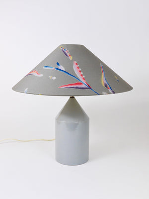 Lámpara de mesa posmoderna y colorida, Italia, años 80