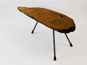 Original Carl Auböck Großer Mid-Century Nussbaum-Baumstamm-Couchtisch, 1950er-Jahre