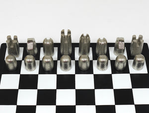 Jeu d'échecs moderniste Carl Auböck en fonte avec plateau en cuir fait main