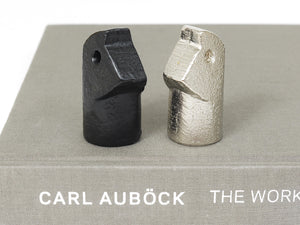 Jeu d'échecs moderniste Carl Auböck en fonte avec plateau en cuir fait main