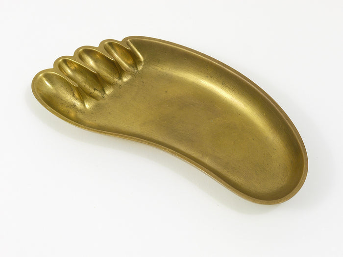 Werkstätte Hagenauer Sculptural Foot Bowl or Tray, Midcentury, Brass, Austria