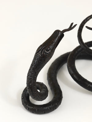 Sculpture de serpent en fer forgé à la main, dans le style d'Edgar Brandt, Autriche, années 1920