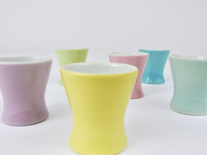 6 Midcentury Pastel Daisy Porcelain Egg Cups, Lilien, Austria, 1950s