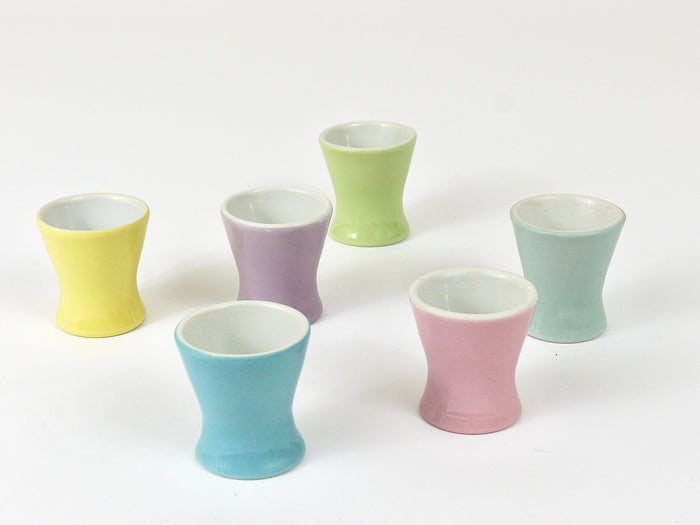 6 Midcentury Pastel Daisy Porcelain Egg Cups, Lilien, Austria, 1950s