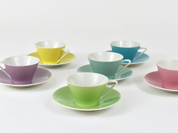 6 Midcentury Pastel Daisy Porcelain Espresso Coffee Cups, Lilien, Austria, 1950s