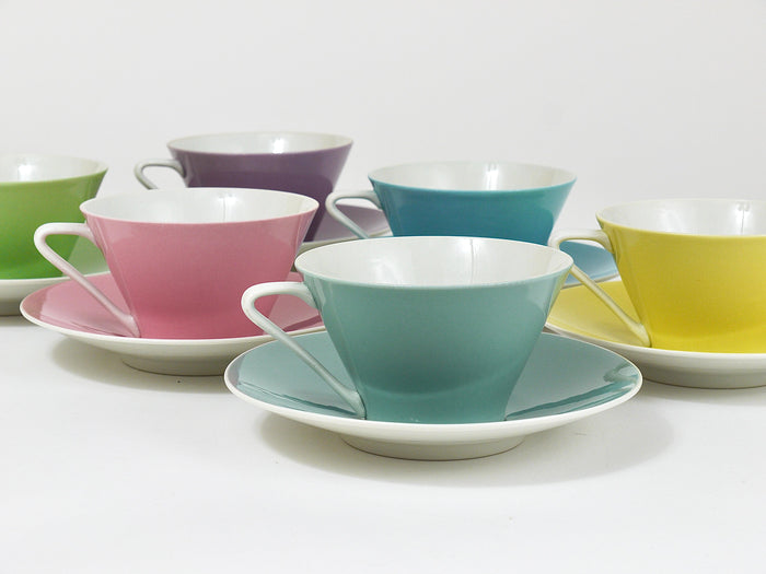 6 Midcentury Pastel Daisy Porcelain Espresso Coffee Cups, Lilien, Austria, 1950s