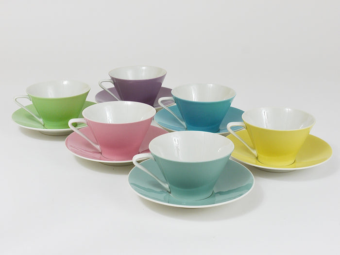 6 Midcentury Pastel Daisy Porcelain Coffee Cups, Lilien, Austria, 1950s