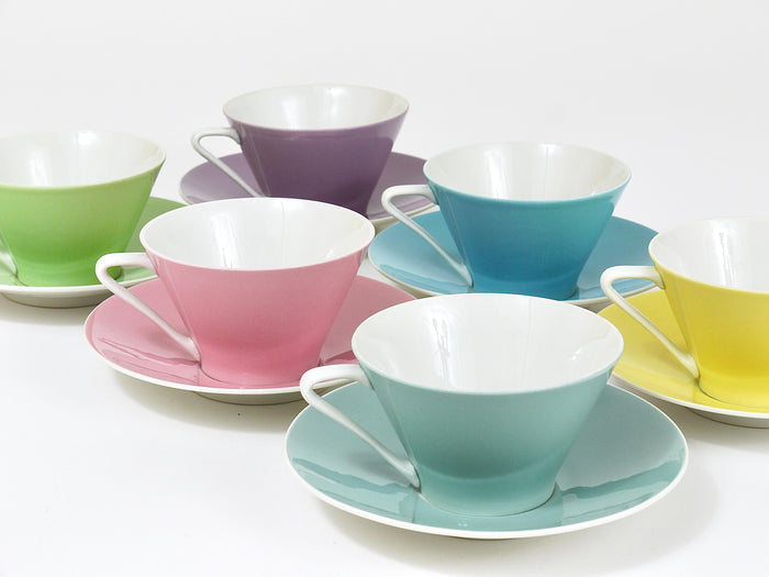 6 Midcentury Pastel Daisy Porcelain Coffee Cups, Lilien, Austria, 1950s
