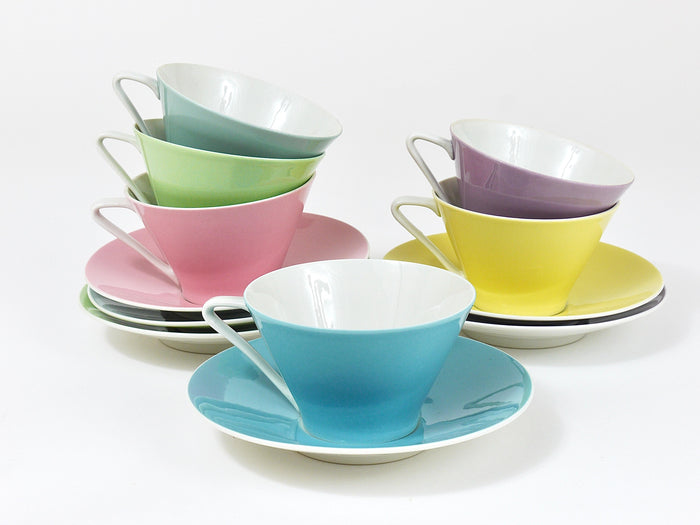 6 Midcentury Pastel Daisy Porcelain Coffee Cups, Lilien, Austria, 1950s