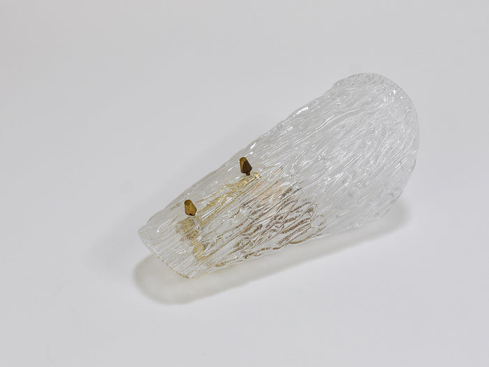 One Kalmar Midcentury Brass & Textured Glass Scone Wall Light, Austria, 1950s