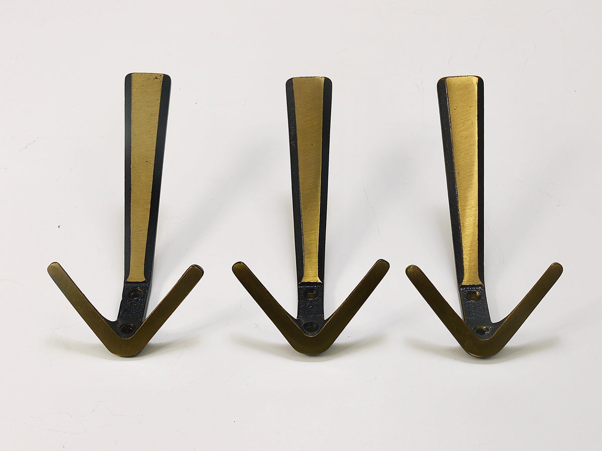 21x ganchos dobles de pared de latón Mid-Century de Herta Baller, Viena, Austria, años 50