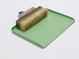 Marianne Brandt Avantgarde Bauhaus „Mignon" Table Brush Dustpan Set, 1930s