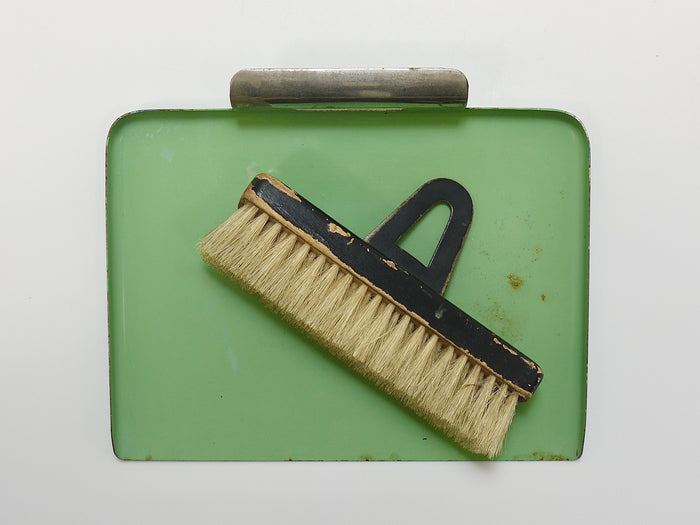 Marianne Brandt Avantgarde Bauhaus „Mignon" Table Brush Dustpan Set, 1930s
