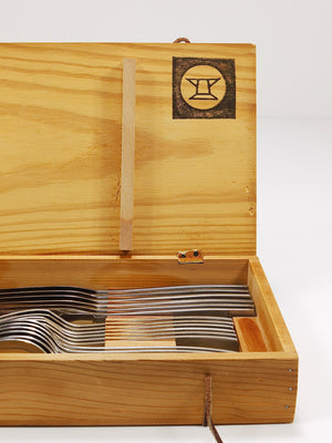 Cubertería Helmut Alder Amboss 2050 en su caja original para seis, 30 piezas, Austria, años 50